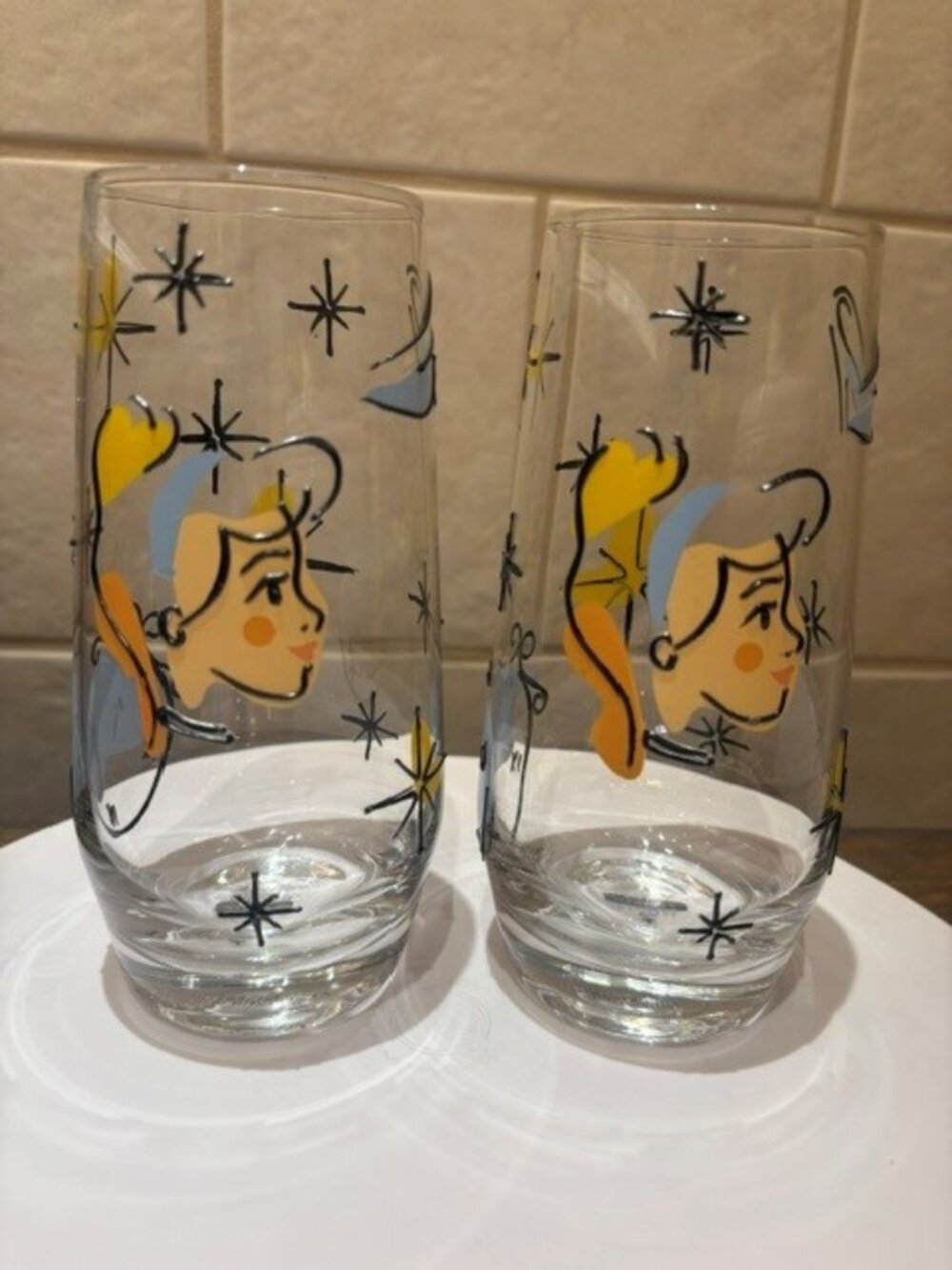 Disney * Princess Cinderella * Hand-Painted * Glass * Tumbler Set (2)